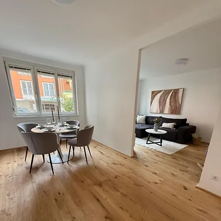 Modernes In Apartamento *