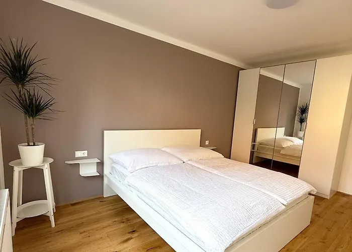 Modernes In * Schwechat